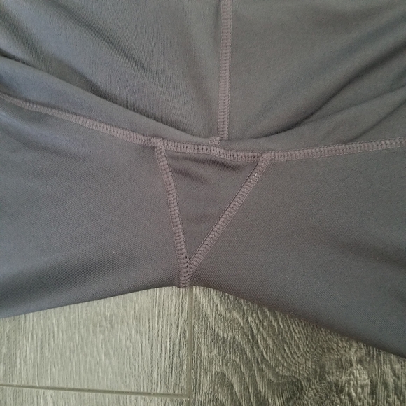 Sansara yoga grey leggings with floral waistband - Picture 7 of 9